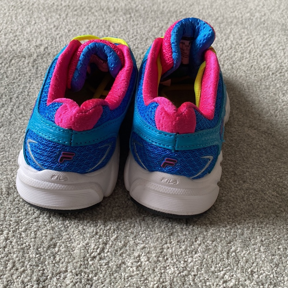 Girls Fila Sneakers - Picture 4 of 5